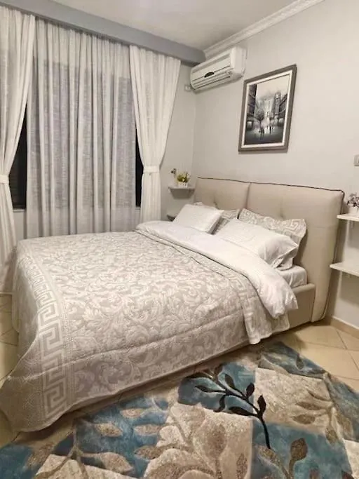 Nice Central Apartment In Tirana City 0*,