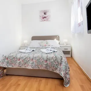 apartman-nena-rovinj.in-istria.net/